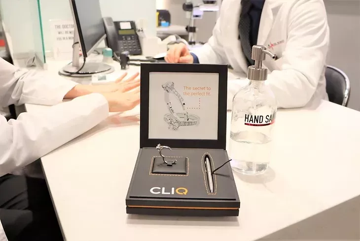 The Ring Doctors and CLIQ display showing how the ring opens and closes. The Ring Doctors 2022(C)