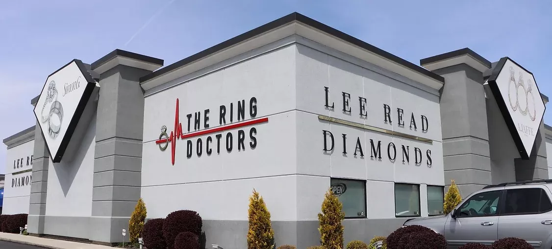 Steet view of Lee Read Diamonds and The Ring Doctors from Interstate I-84 in Meridian Idaho.